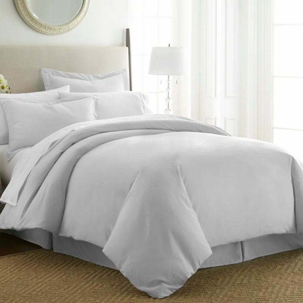 Brand New!! Ienjoy3-Piece Full/Queen Duvet Cover Set
